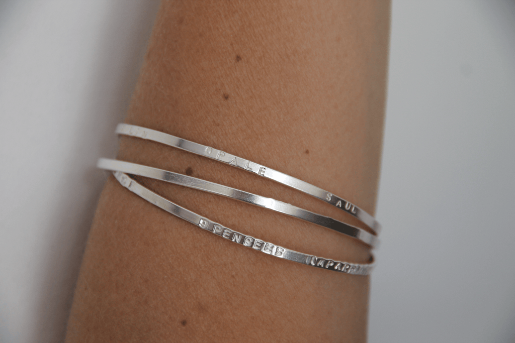 Atelier de bijouterie jonc personnalisable à message - 9 Pensées